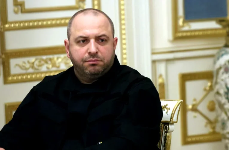 Zelenski și-a trimis omul de bază în Golf ca să ajute la “stabilizarea situației”. Ce solicită liderul de la Kiev în schimbul ajutorului