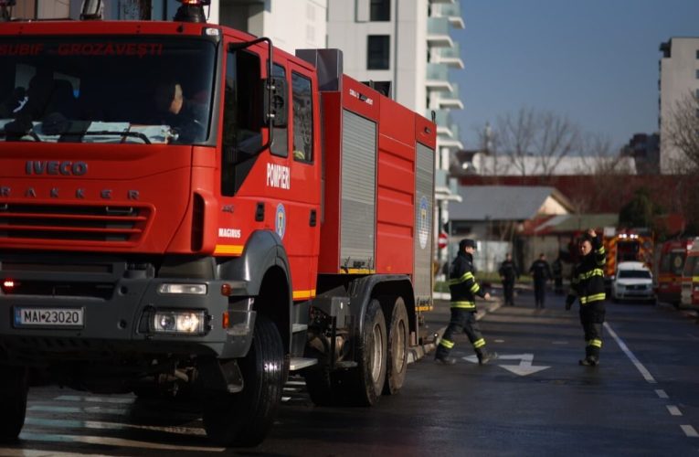 Accident rutier pe DN 1A, la Boldești-Scăeni. Pompierii intervin pentru salvarea victimelor