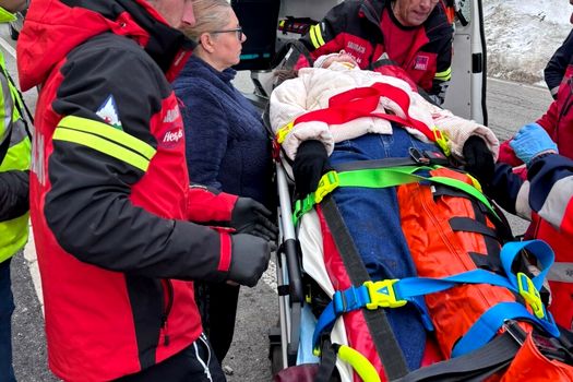 Accident violent cu ATV în Gorj. Două persoane rănite, una în stare critică