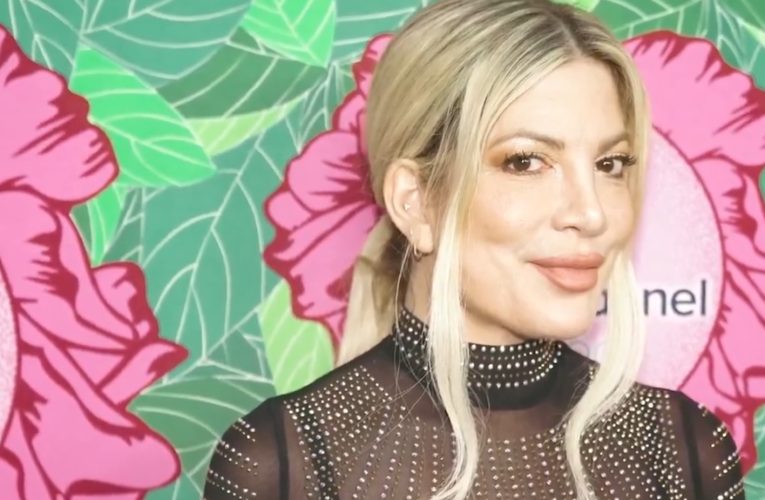 Actrița Tori Spelling, transportată la spital după un accident rutier în California
