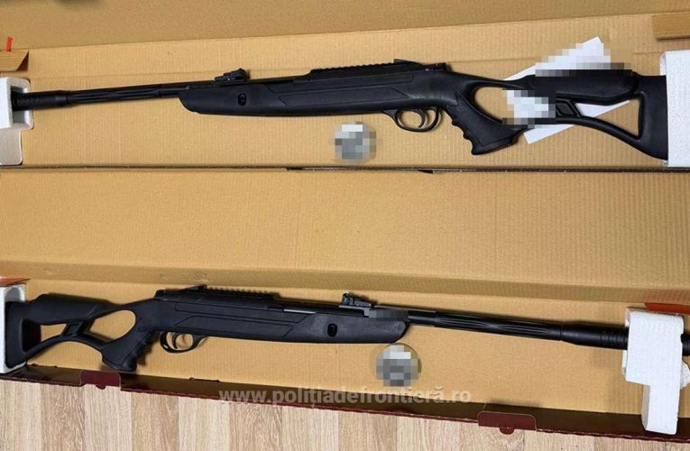Arme cu aer comprimat și 400 de proiectile, descoperite într-un colet pe Aeroportul Cluj-Napoca