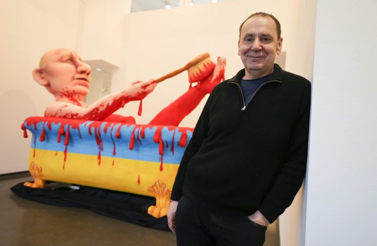 Artistul german Jacques Tilly, condamnat la 8 ani de închisoare în Rusia