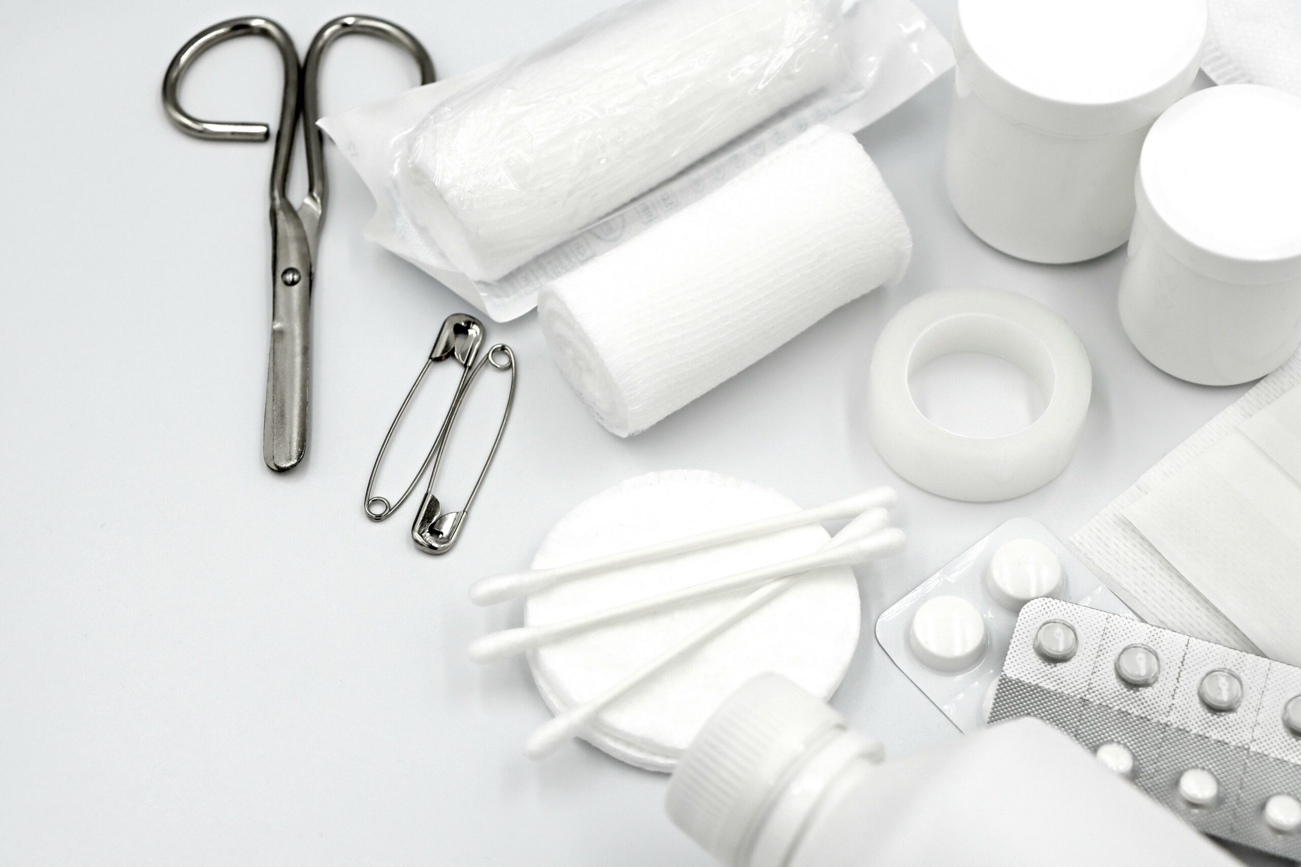 Atenție, șoferi! Țara aleasă de mii de români pentru vacanță impune reguli stricte pentru trusa de prim ajutor