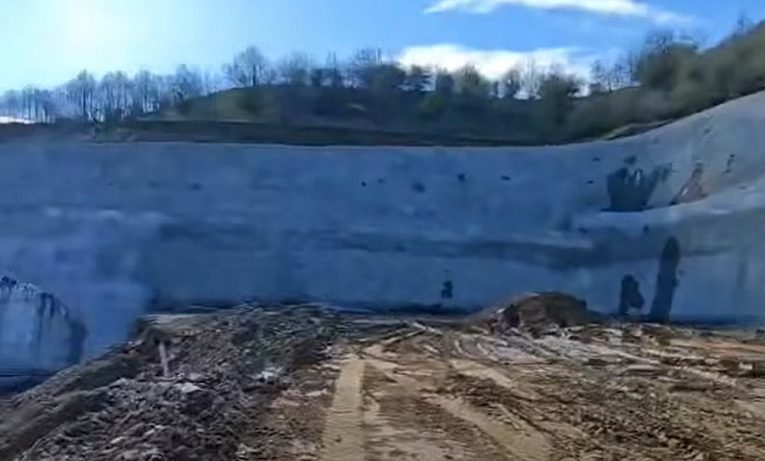 Au început săpăturile la un nou tunel pe autostrada Sibiu-Pitești