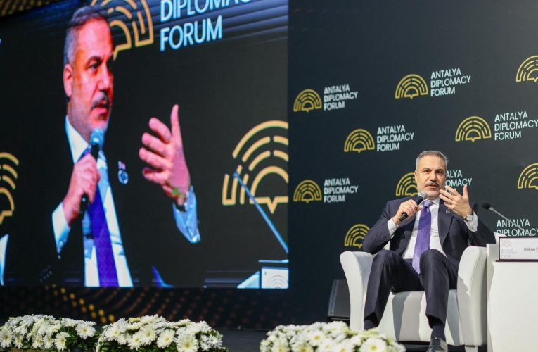 Avertismentul unui oficial dintr-un stat NATO: Retragerea SUA din arhitectura de securitate europeană ar putea fi „distructivă”