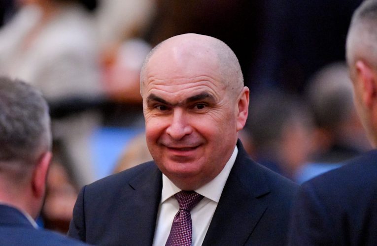 Bolojan: „Bombardamentul de critici de la PSD sunt o tehnică electorală de fugi de răspundere”