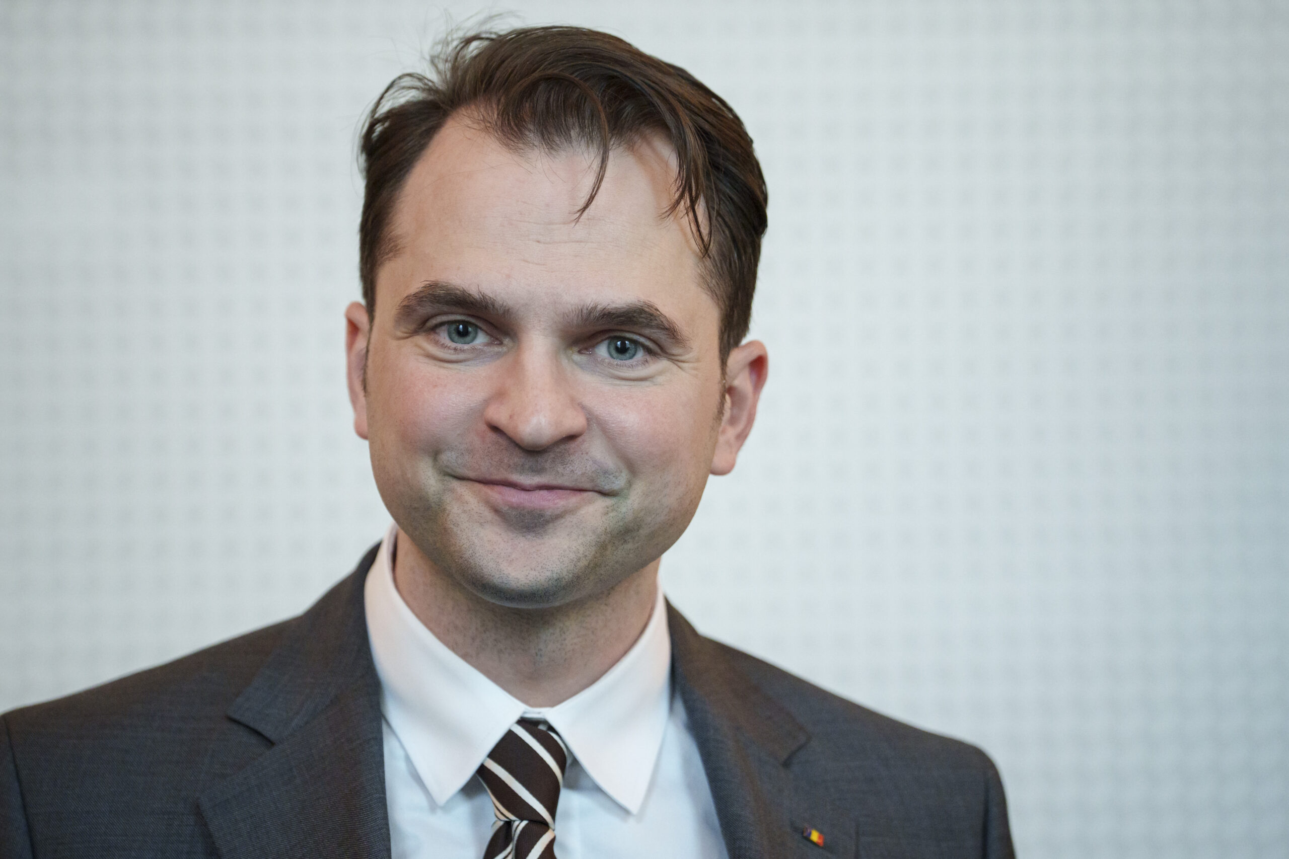 Burduja: PSD și AUR și-au dat mâna să dea jos Guvernul. Nu îi unește ideologia, ci frica