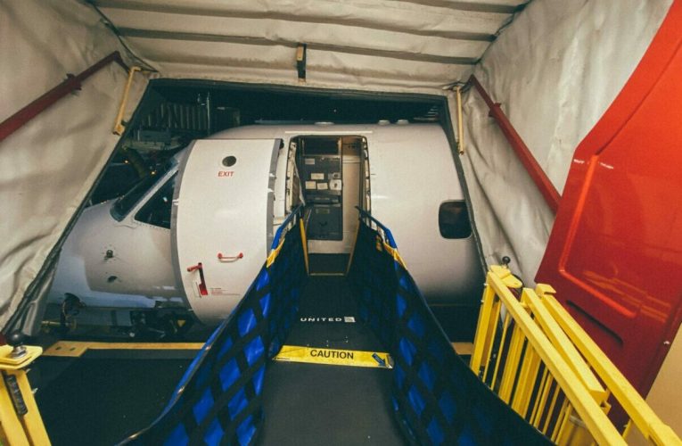 Cea mai eficientă metodă de evacuare a unui avion: cum trebuie așezați pasagerii