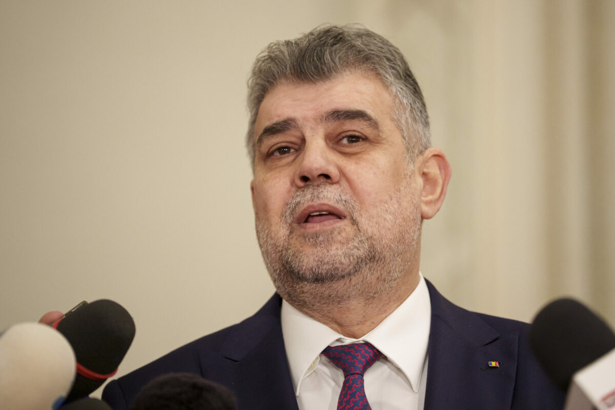 Ciolacu atacă „iscusitele afaceri meșterite de liderii PNL și USR” privind Pfizer: Tocmai „au majorat deficitul cu vreo 5 miliarde de lei”