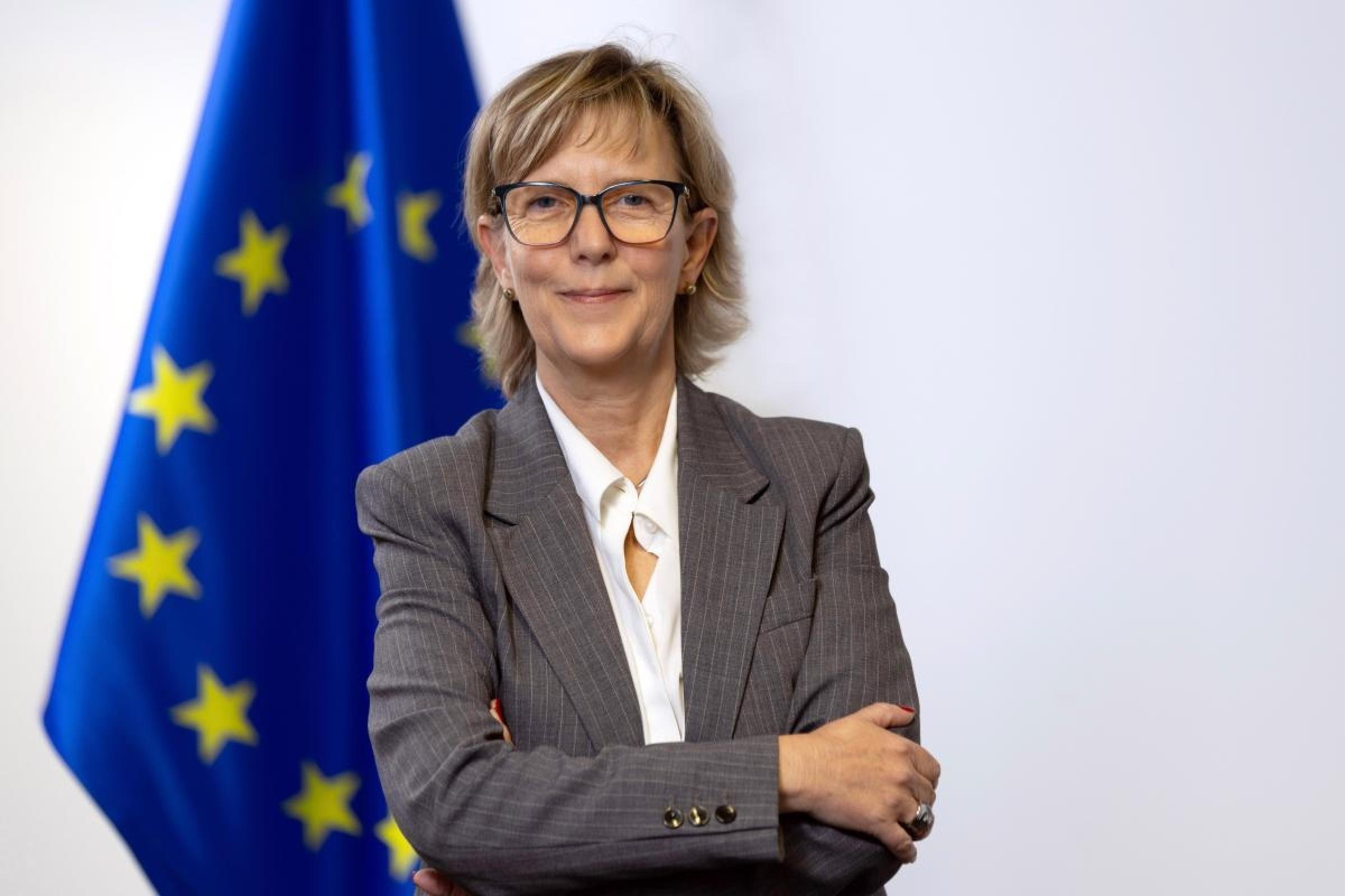 Comisarul european pentru Servicii Financiare vine în vizită în România