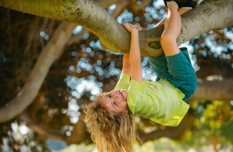 Copiii nu aduc fericirea pe termen lung? Studiu surprinzător despre viața de părinte