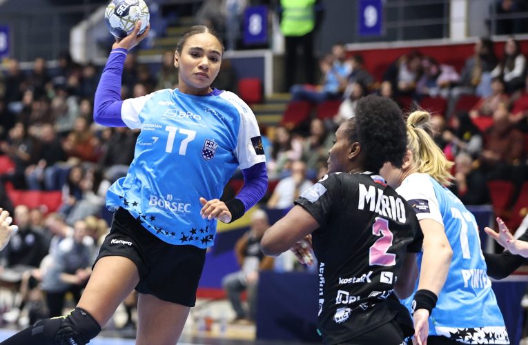 CSM București, program favorabil în lupta cu Gloria Bistrița pentru titlu la handbal feminin