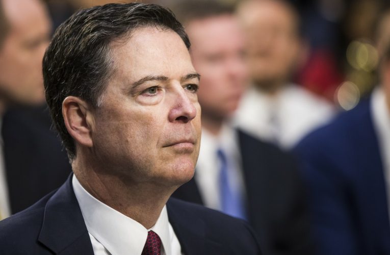 Departamentul de Justiție îl pune sub acuzare pentru a doua oară pe fostul director FBI, James Comey