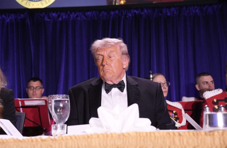 Donald Trump invocă atacul de la dineul jurnaliștilor pentru a susține construcția sălii de bal de la Casa Albă