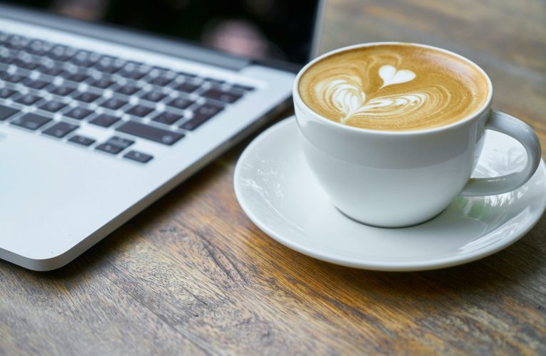 Două-trei cafele pe zi ar putea reduce riscul de tulburări mintale