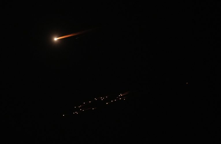 Drone iraniene lovesc în serie Kuweitul: vizate centrale electrice, uzine de desalinizare, complexul petrolier Shuwaikh și clădiri guvernamentale