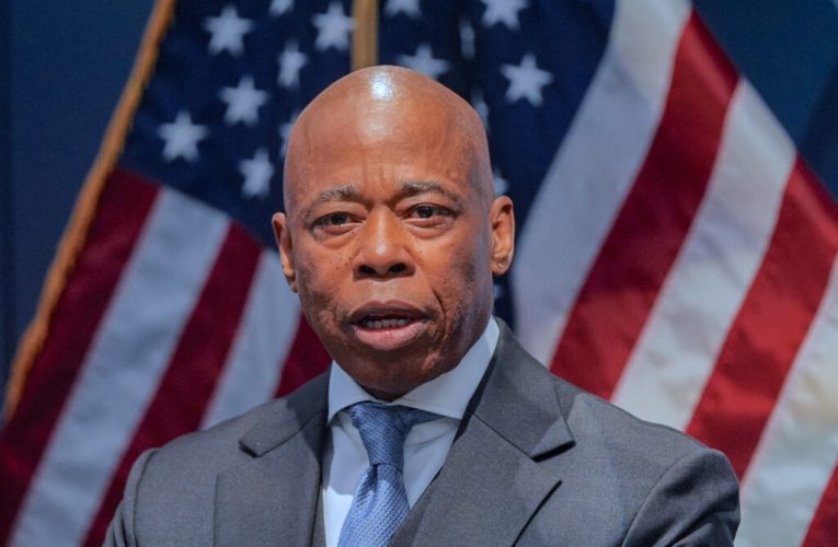 Eric Adams, fostul primar al New Yorkului, a primit cetățenia albaneză