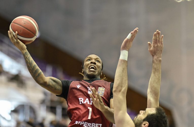 Etapă intermediară în campionatul masculin de baschet. Meciul Rapid – FC Argeș, cap de afiș