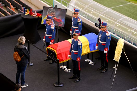 Fanii lui Mircea Lucescu îi pot aduce un ultim omagiu și joi, la Arena Națională. „Il Luce” va fi înmormântat vineri