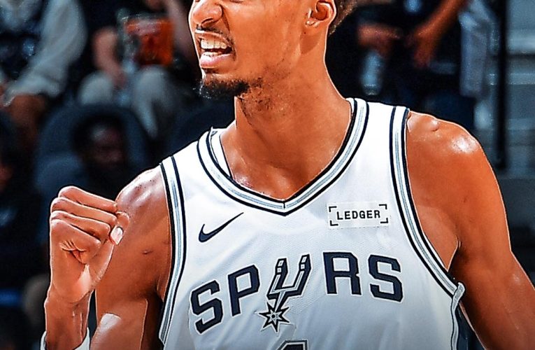 Francezul Wembanyama, primul câștigător unanim al premiului desemnat pentru apărătorul anului în NBA