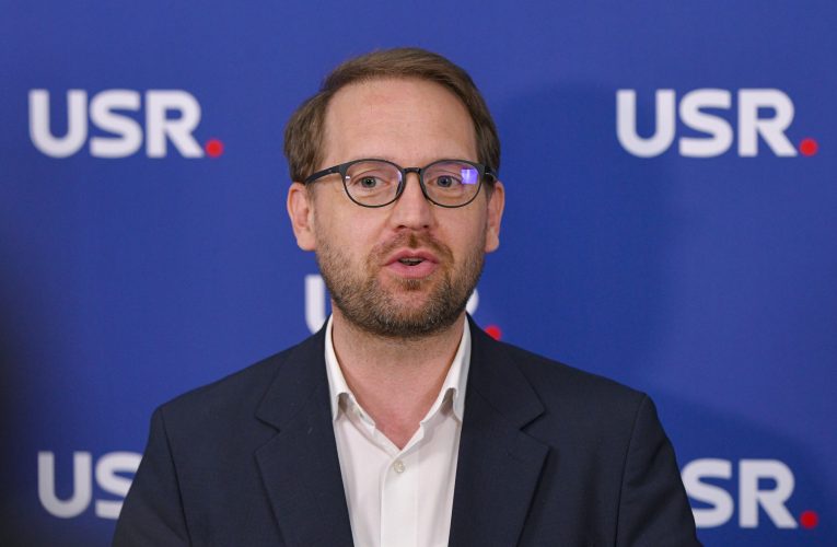 Fritz, despre Bolojan: Este mai popular decât brandul de partid