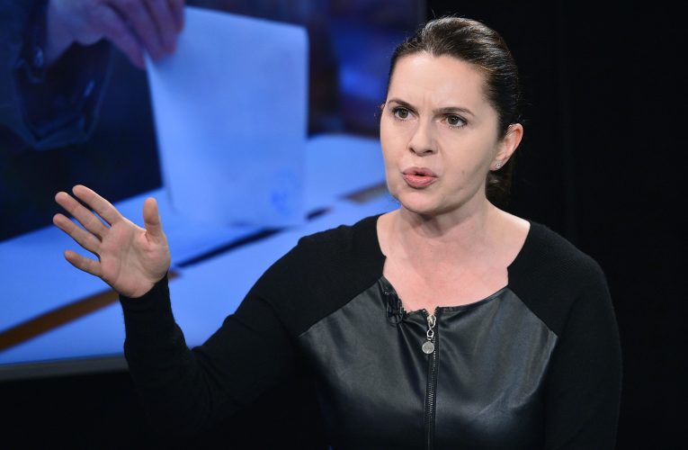 Gândul: Directorul TVR, Adriana Săftoiu, face cumpărături în nume personal cu cardul instituției