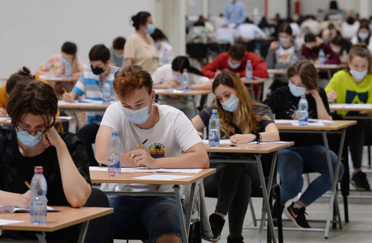 Germania ia măsuri împotriva trișatului cu inteligența artificială la examenul de admitere la universitate