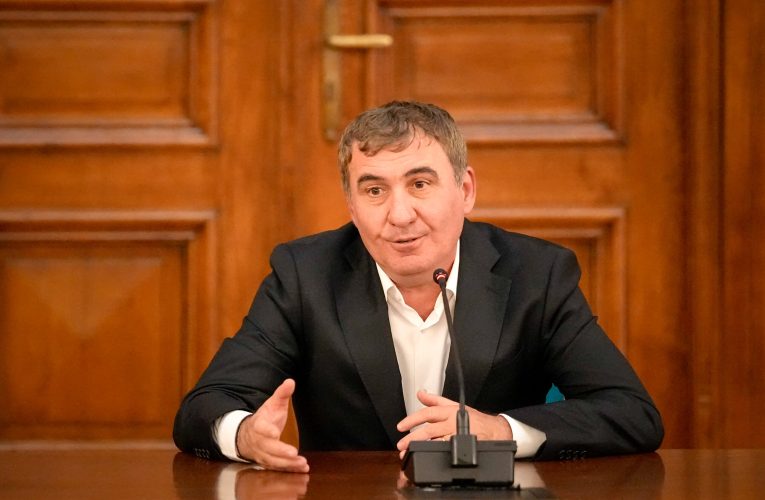 Gheorghe Hagi, prezentat ca noul selecționer al echipei naționale de fotbal a României: „Este o onoare cu o mare responsabilitate”