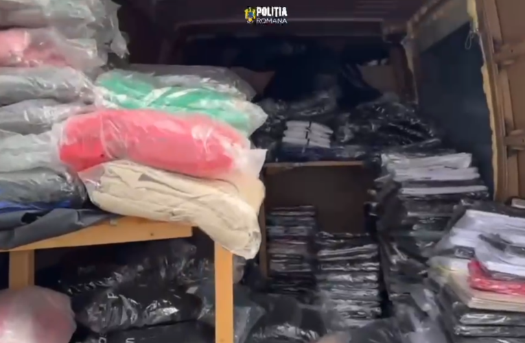 Haine și parfumuri de contrabandă, evaluate la peste 12.000 de lei, confiscate de polițiști în Sectorul 2