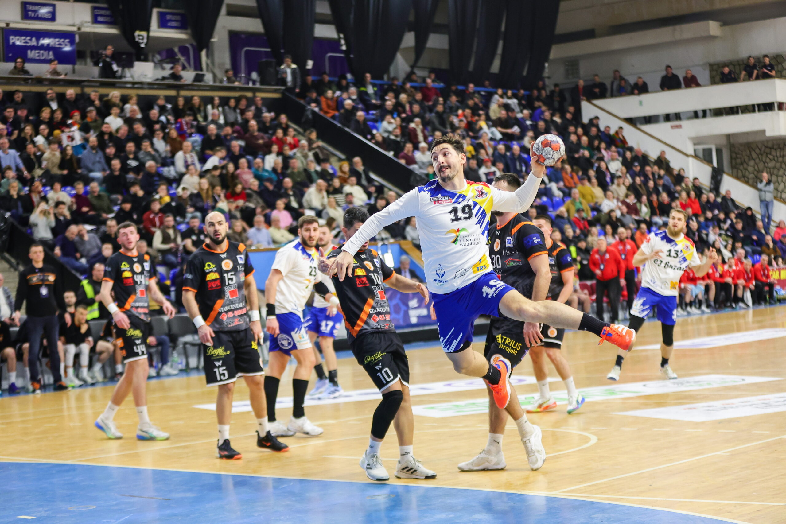 HC Buzău – Minaur Baia Mare, duel pentru podium în Liga Națională de handbal masculin