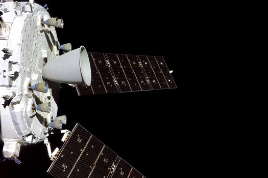 Imagini istorice din apropierea Lunii. Astronauții misiunii Artemis II revin mâine pe Pământ