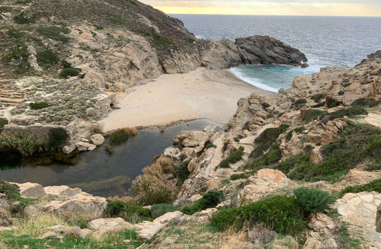 Insula unde oamenii „uită să moară”. Dietă, somn și un secret surprinzător