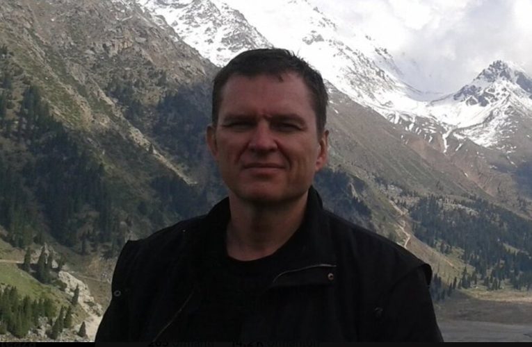 Jurnalistul bielorus Andrzej Poczobut, simbol al libertății presei din țara lui, a fost eliberat după 4 ani de detenție