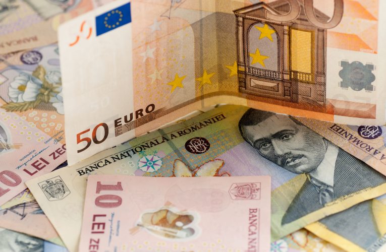 Leul se depreciază puternic, pe fondul crizei politice. Euro a ajuns la 5,145 lei