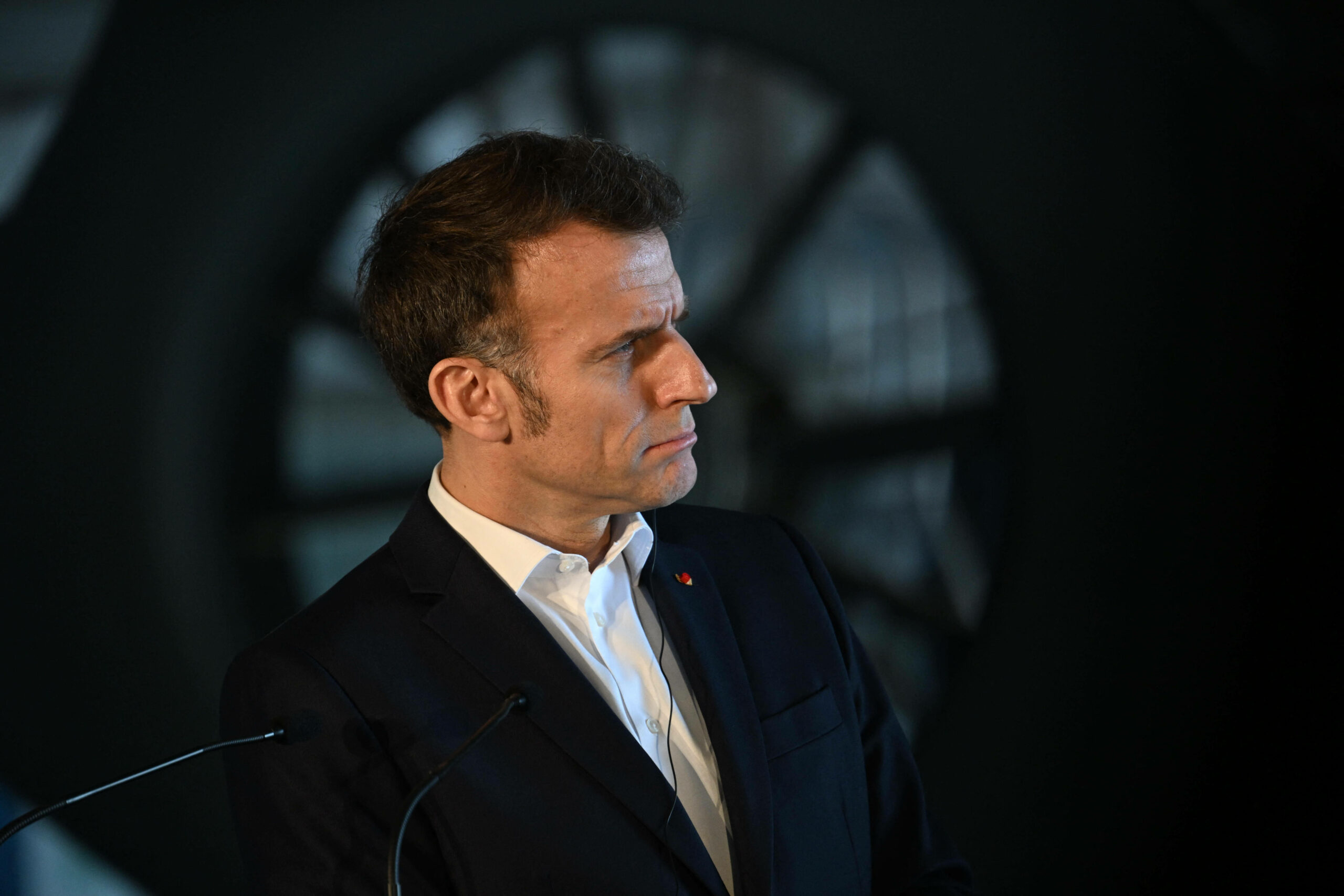 Macron avertizează: SUA nu vor mai proteja Europa „pe termen lung”
