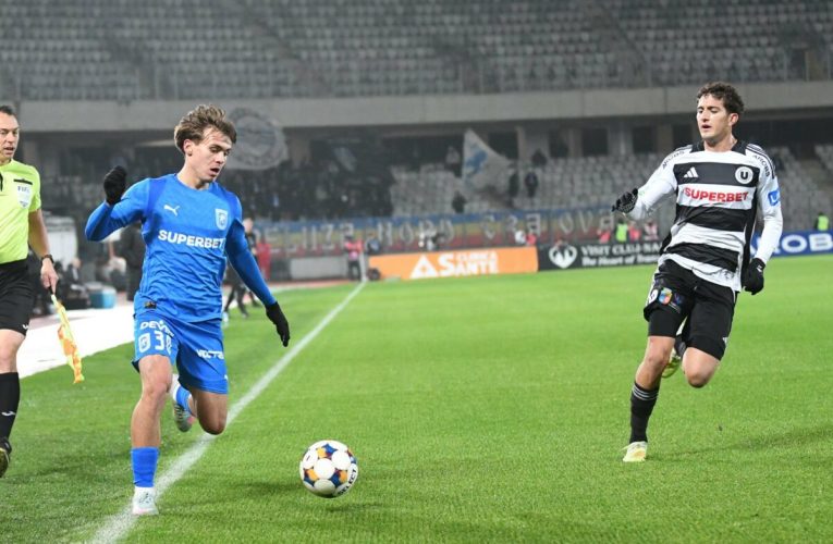 Meciuri cu miză mare duminică în Superliga de fotbal