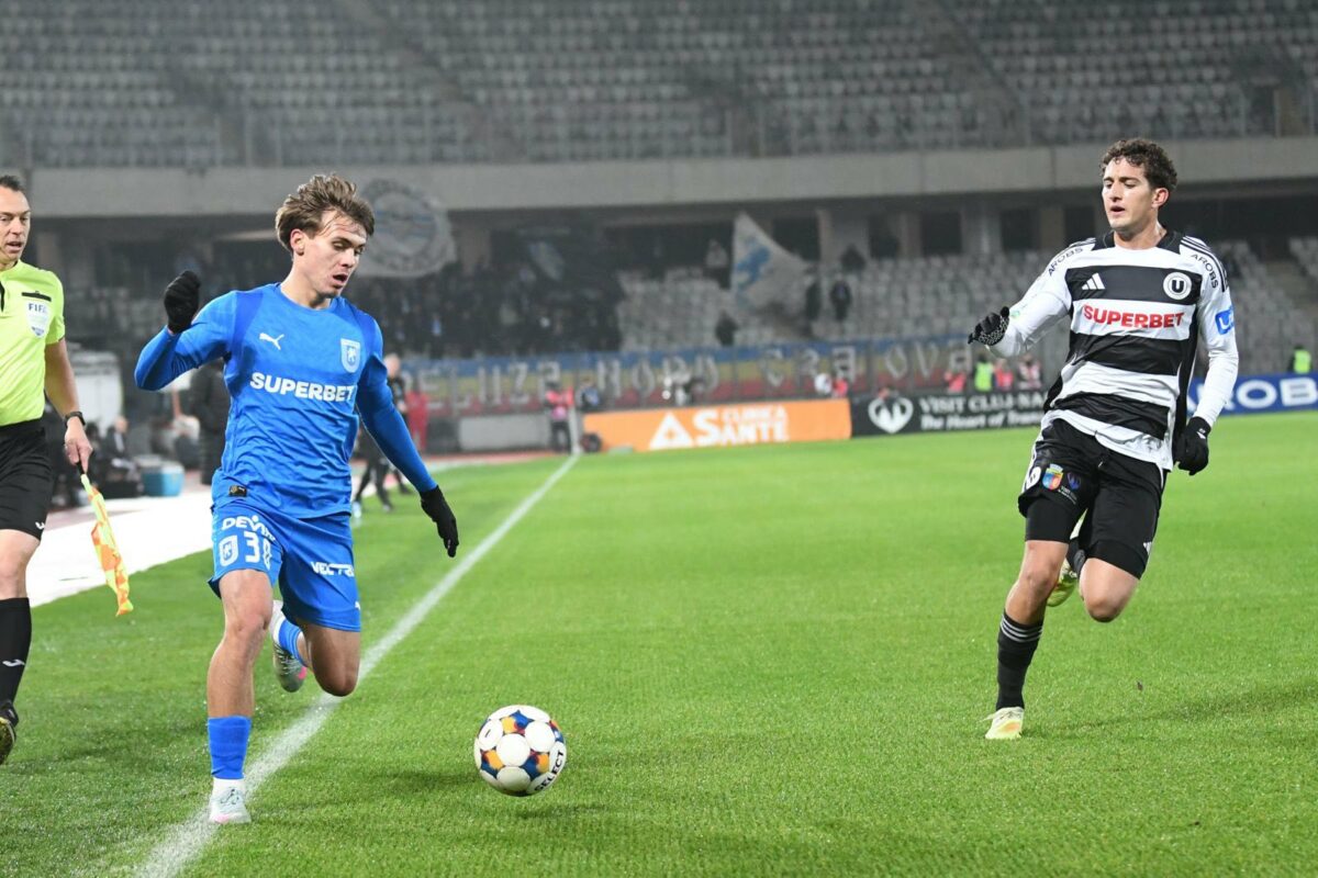 Meciuri cu miză mare duminică în Superliga de fotbal