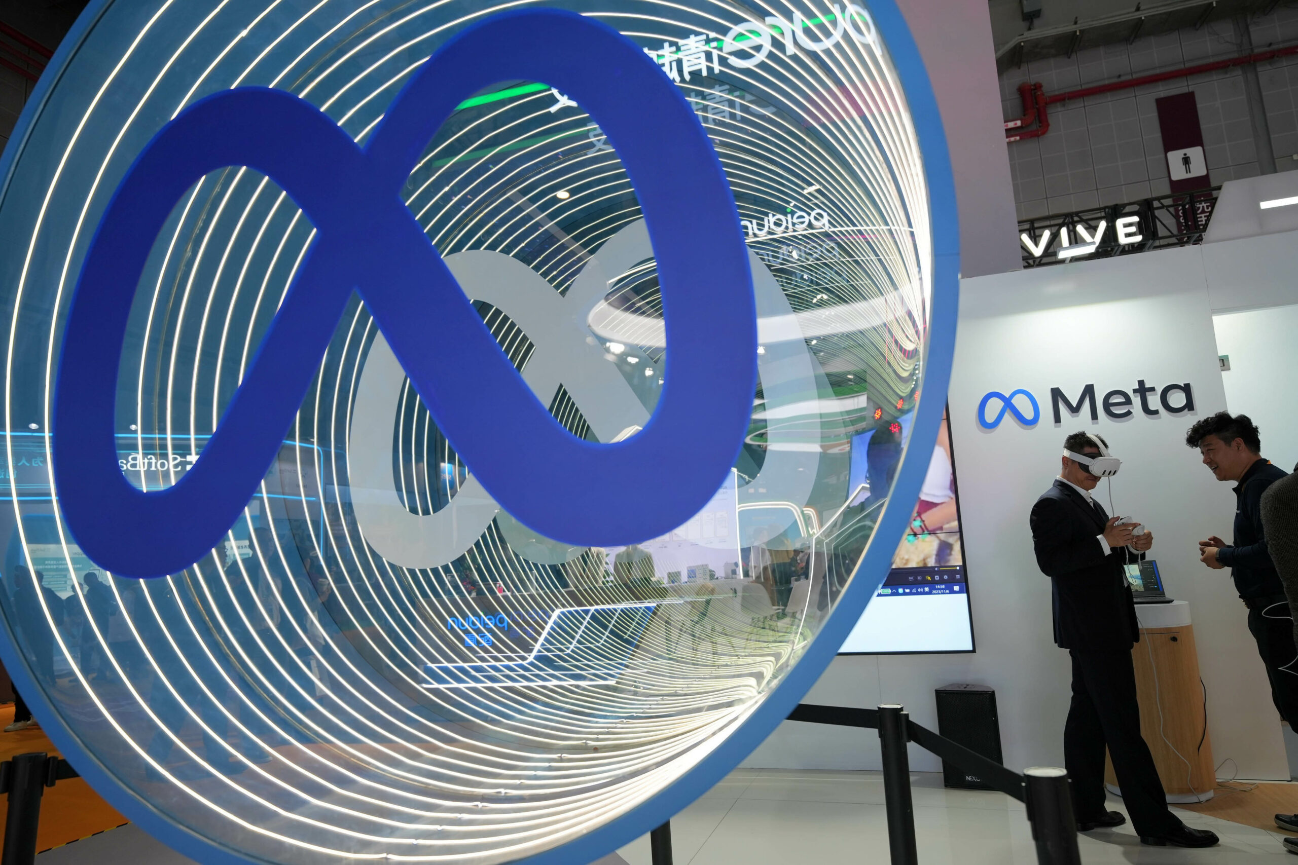 Meta concediază 8.000 de angajați pentru a finanța investițiile în AI; Microsoft pregătește plecări voluntare