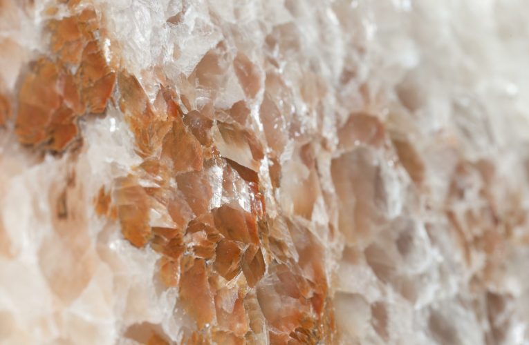 Mineralul care sfida știința de 200 de ani. Secretul dolomitei, în sfârșit descifrat
