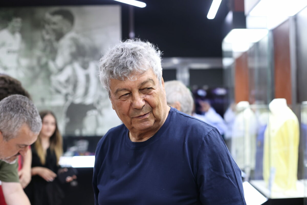 Mircea Lucescu ar fi suferit un al doilea infarct | Familia a cerut ca antrenorul să fie transferat la Viena | Precizări din partea spitalului