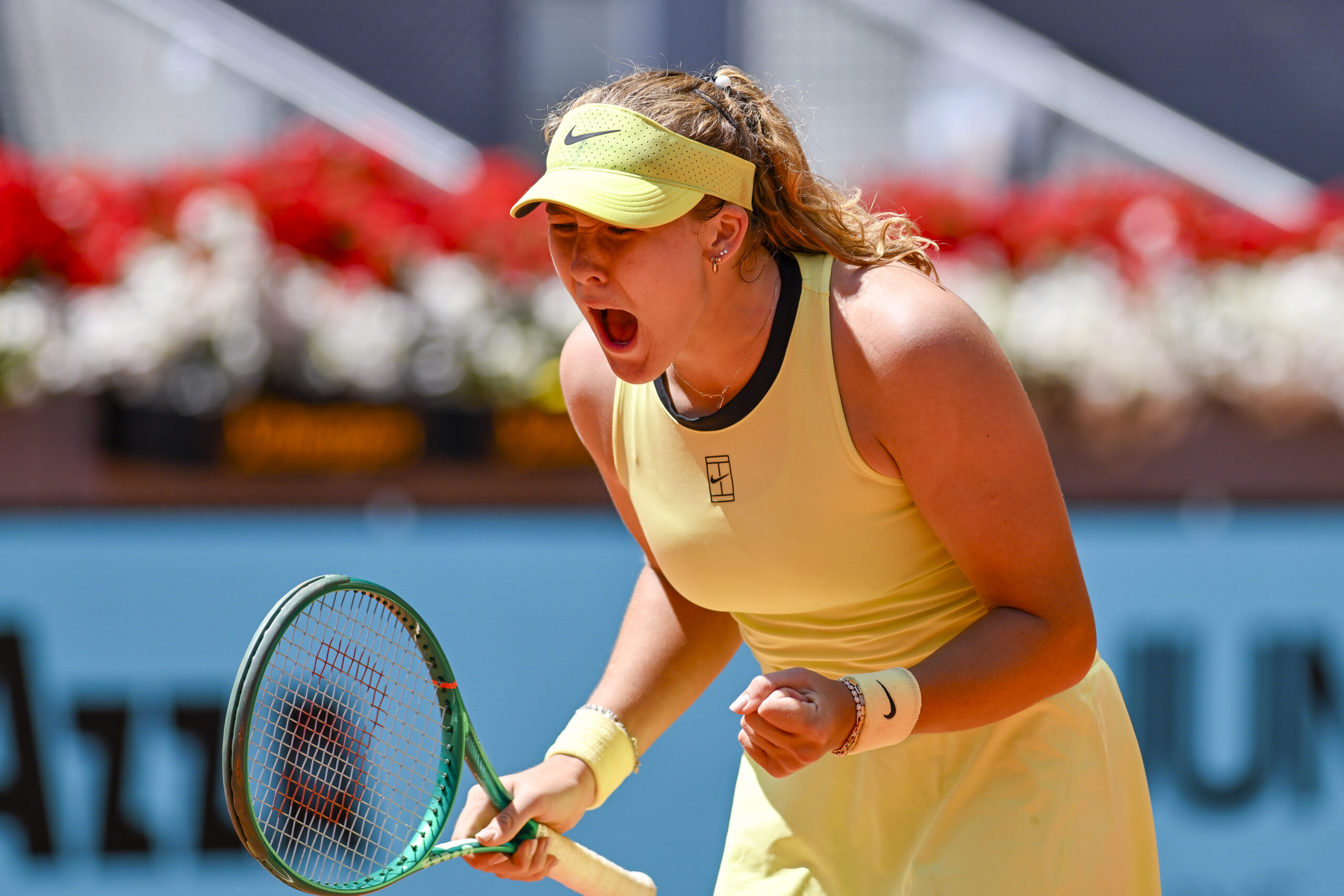 Mirra Andreeva se califică în finală la Madrid Open, după ce o învinge pe jucătoarea care a eliminat liderul mondial