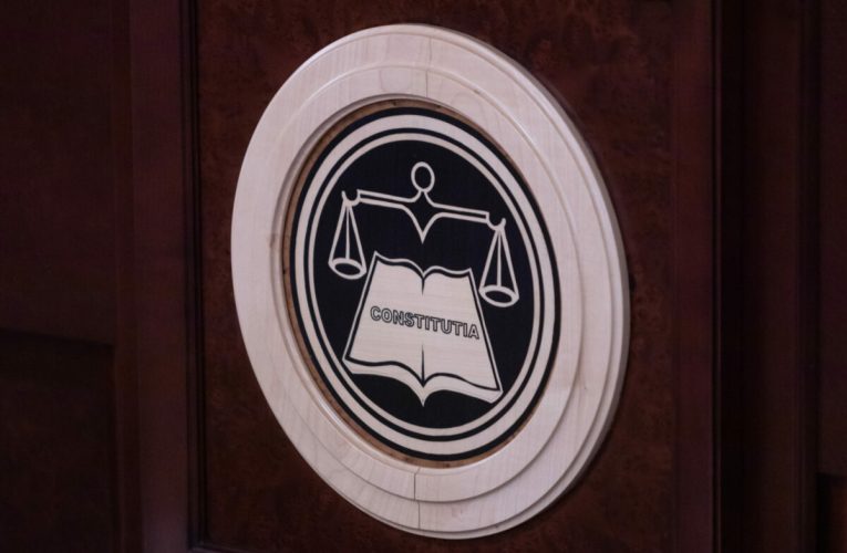 Nicușor Dan sesizează CCR despre unele prevederi privind guvernanța corporativă a întreprinderilor