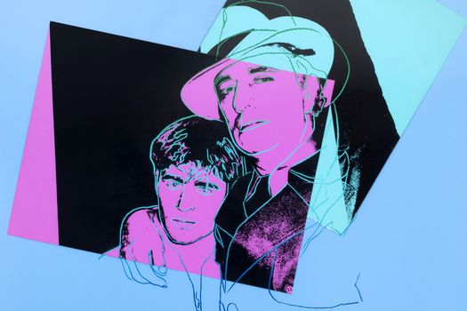 Noi premiere pentru piața de artă din România, în a doua parte a colecției Darius Vâlcov. Artmark scoate la licitație un Renoir, o serie Andy Warhol și ceramică pictată de Picasso