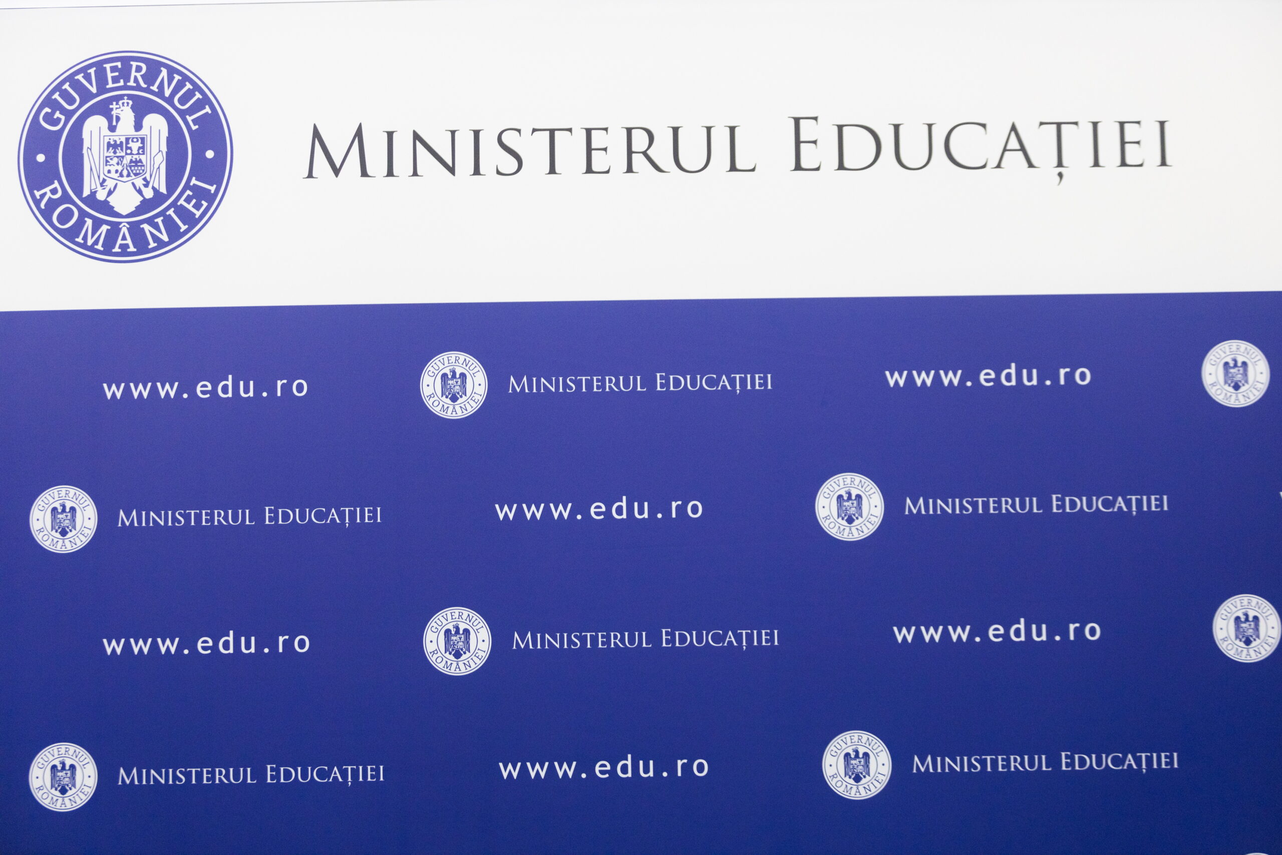 Nou set de programe școlare pentru elevii de liceu, aprobat de Ministerul Educației