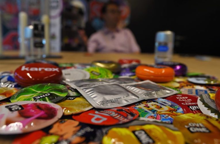 NYTimes: cel mai mare producător de prezervative din lume crește prețurile cu 30% din cauza războiului din Iran