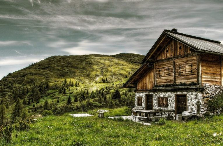 O regiune turistică le oferă străinilor 100.000 de euro ca să se mute acolo. În zonă a fost realizat un film celebru