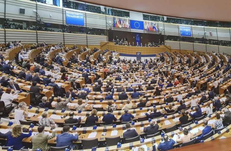 Parlamentul European cere măsuri ferme pentru statul de drept: îngrijorări privind justiția, presa și corupția