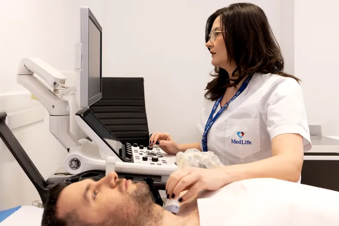 Peste 1,3 mil. de teste pentru determinarea colesterolului într-un an, în rețeaua MedLife. Analizele pentru riscul cardiovascular, în top, pe fondul unei realități alarmante: bolile cardiovasculare provoacă peste jumătate dintre decesele din România (P)