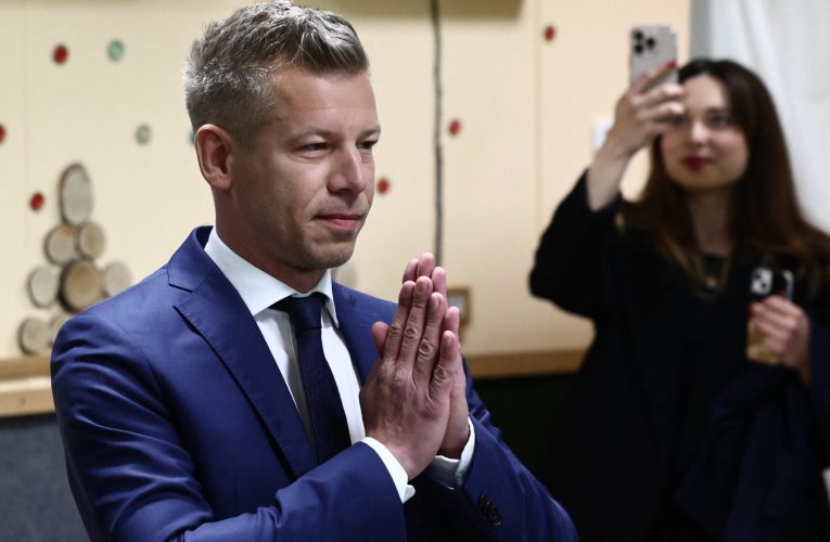 Péter Magyar cere demisia „marionetelor lui Orbán”