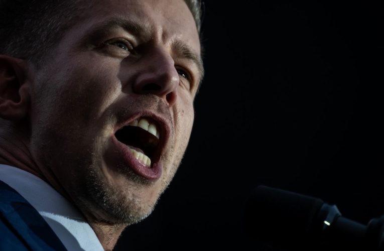 Péter Magyar explică aversiunea față de liderul AUR: „George Simion a dansat pe mormintele strămoșilor noștri, iar liderul UDMR a participat la campania de minciuni împotriva mea”